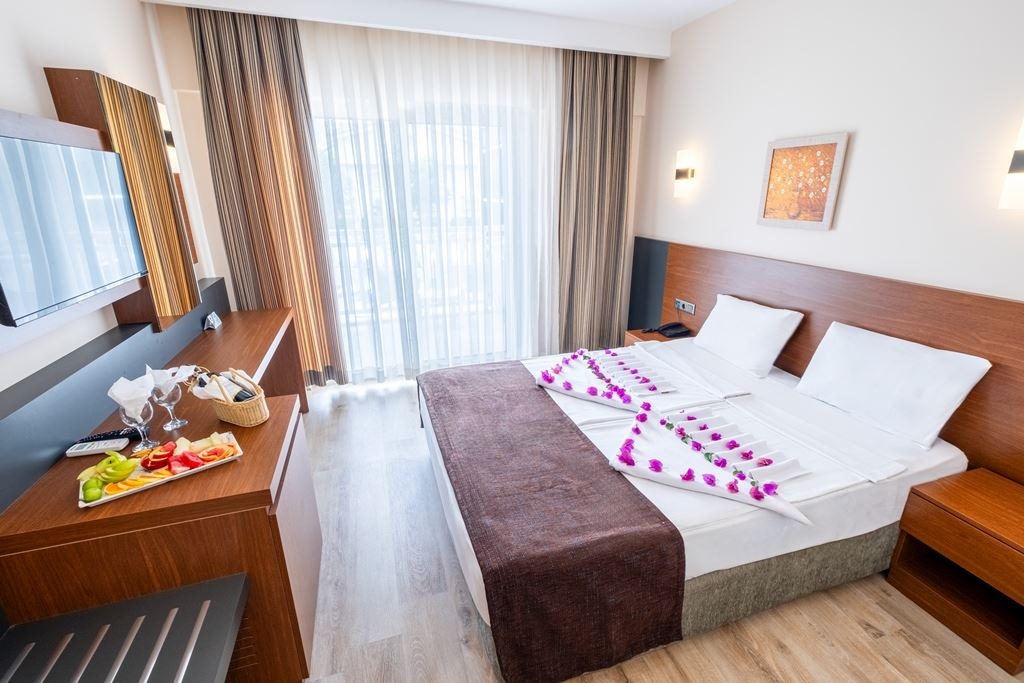 rooms-standard-room-with-balcony