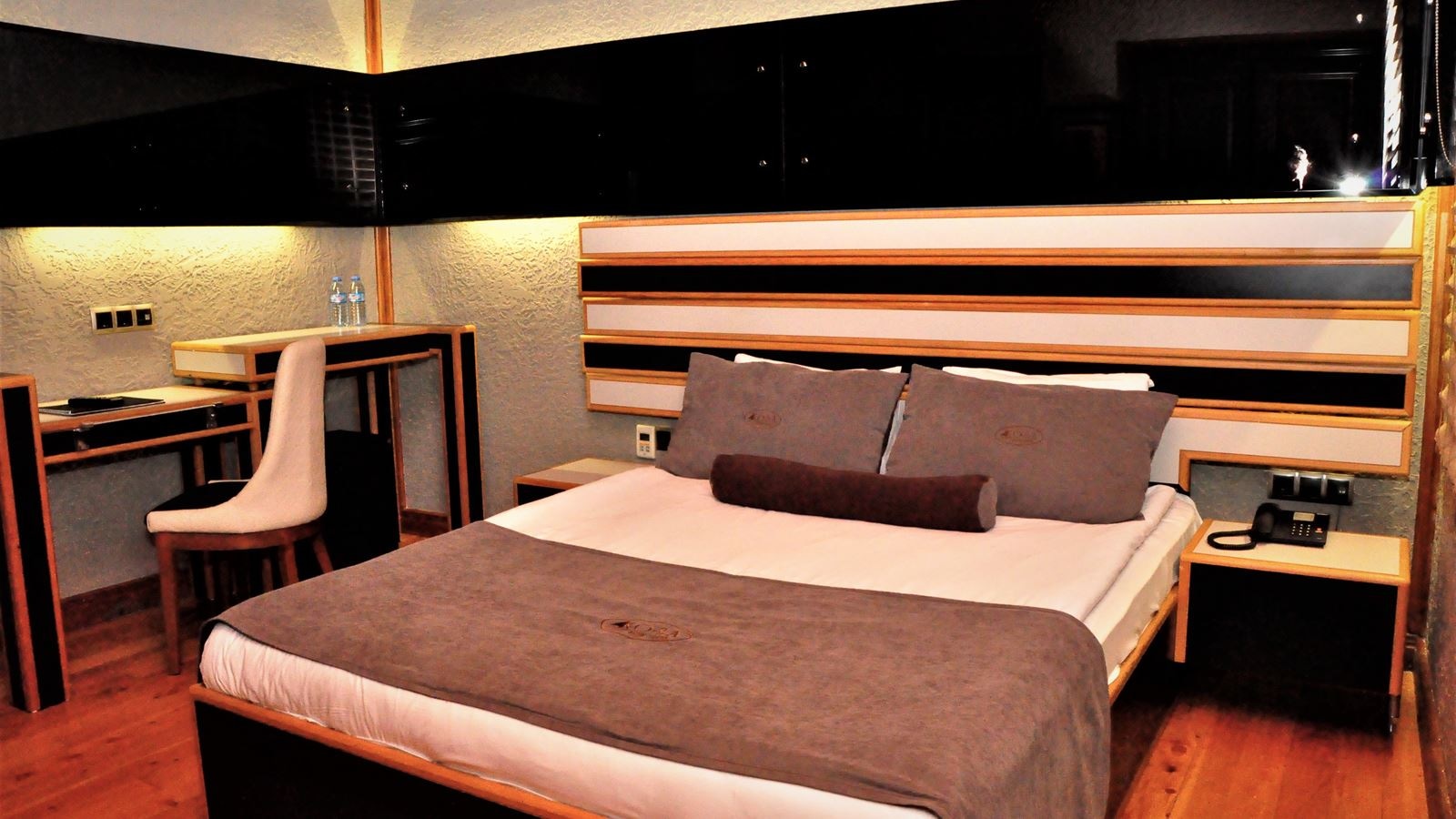 rooms-standard-room
