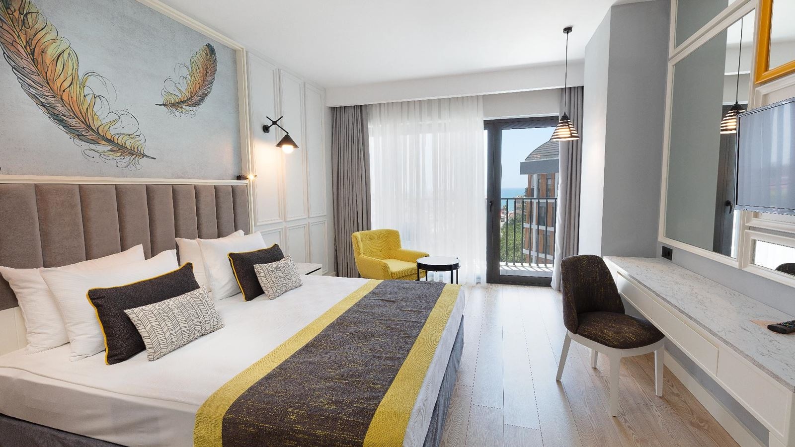 rooms-standard-room-side-sea-view