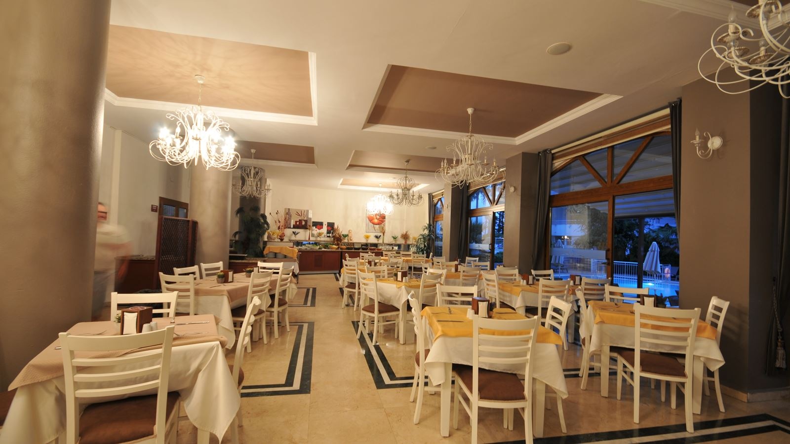 restaurants-indoor-reataurant