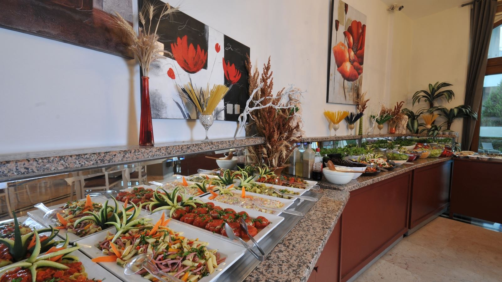 restaurants-indoor-reataurant