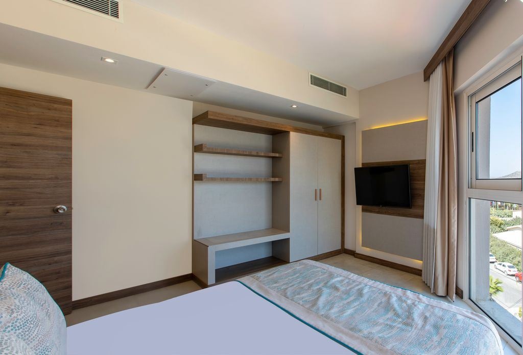 rooms-family-two-bedroom