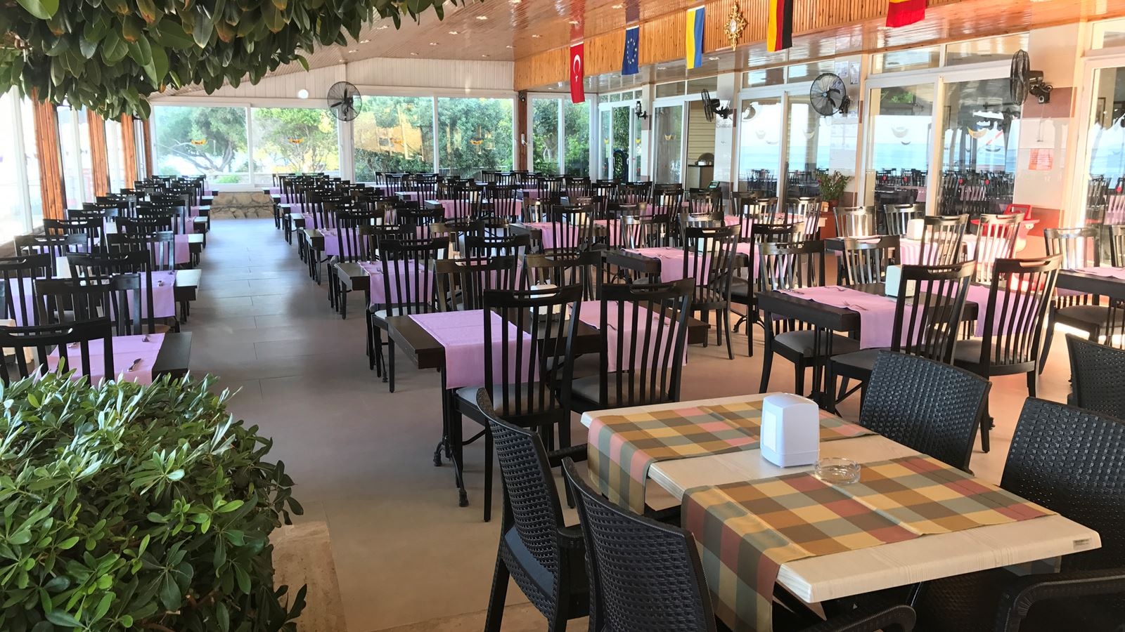 restaurants-main-restaurant