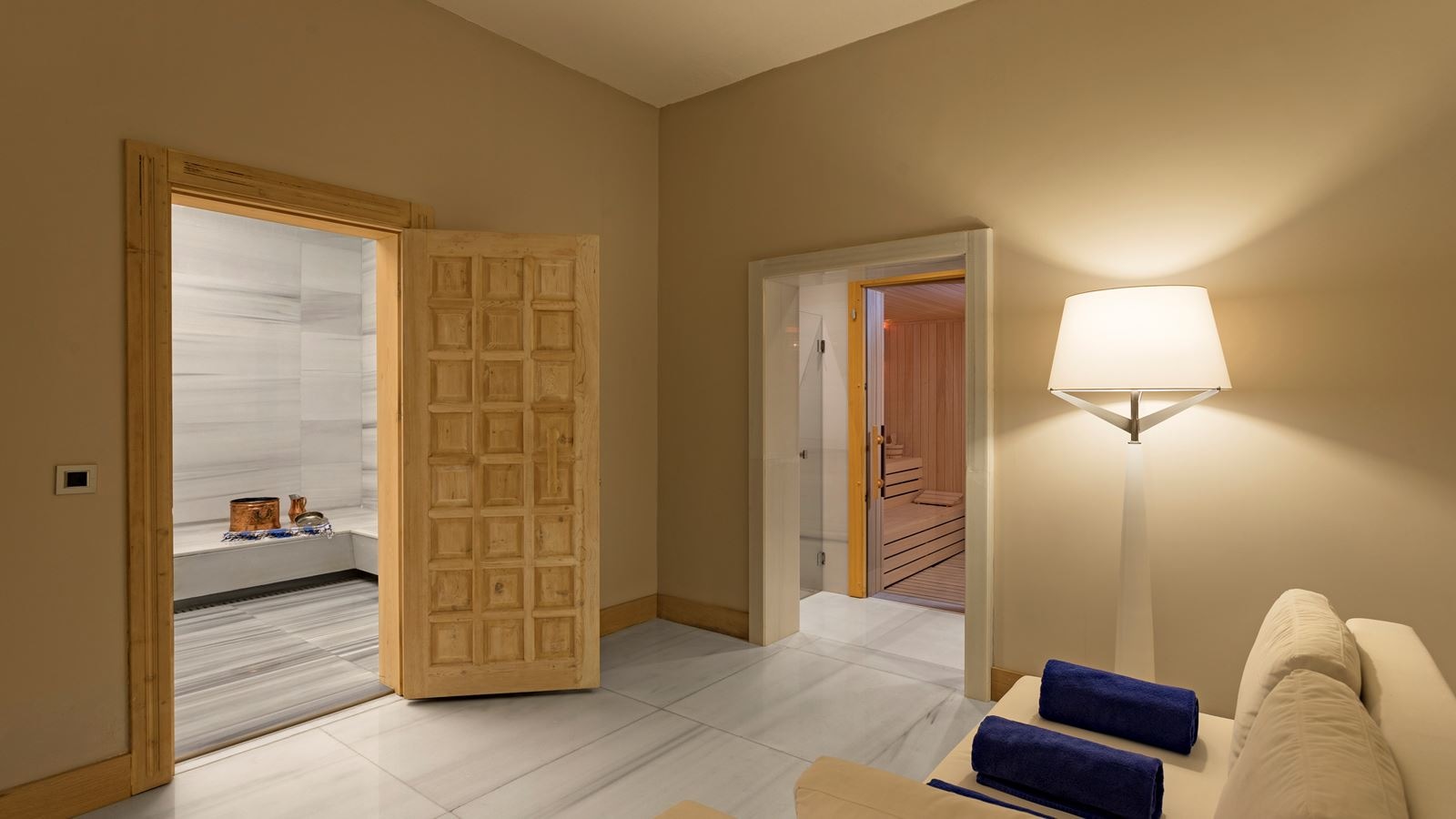 rooms-executive-villa-with-private-pool