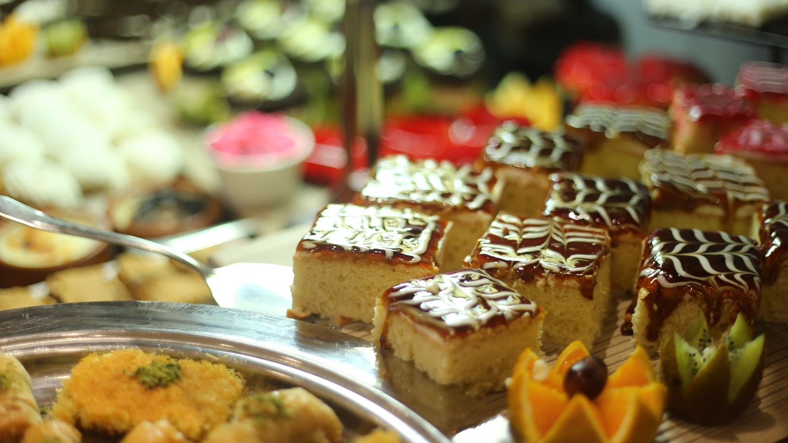 restaurants-main-building