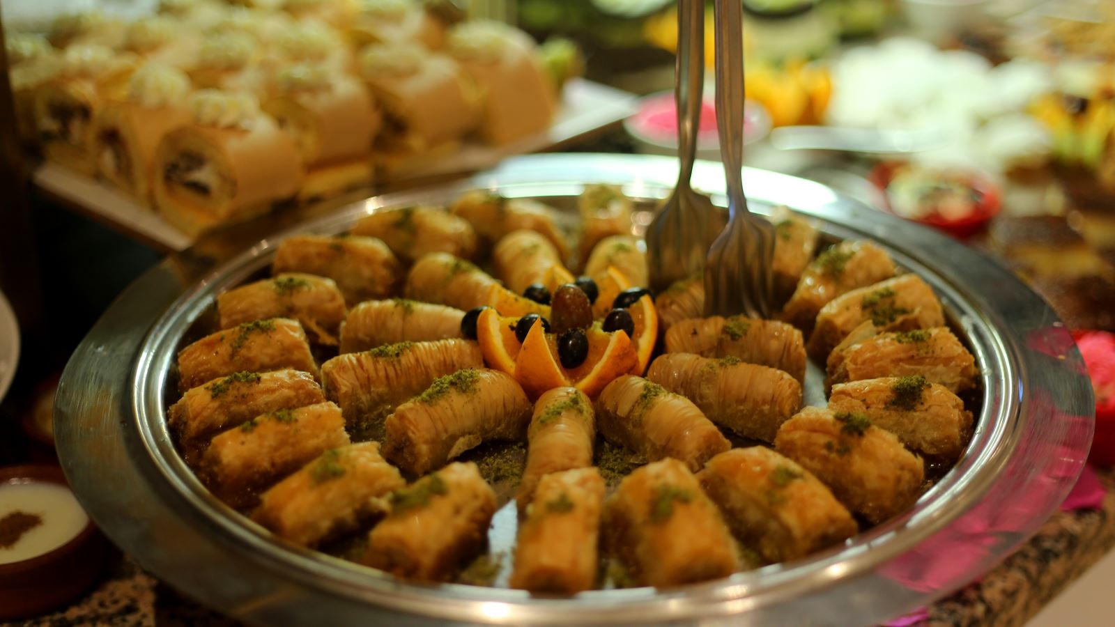 restaurants-main-building