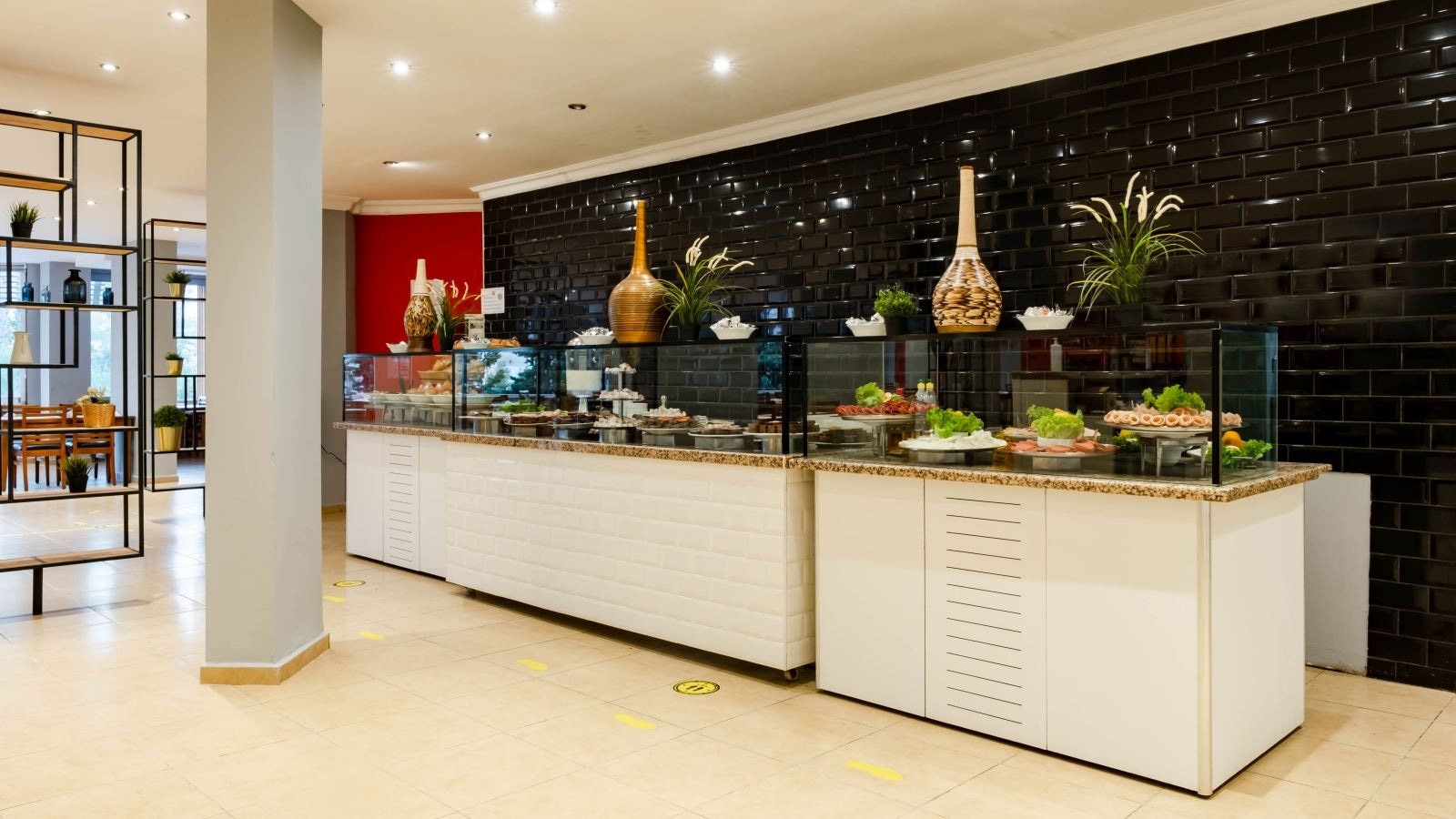 restaurants-restaurant