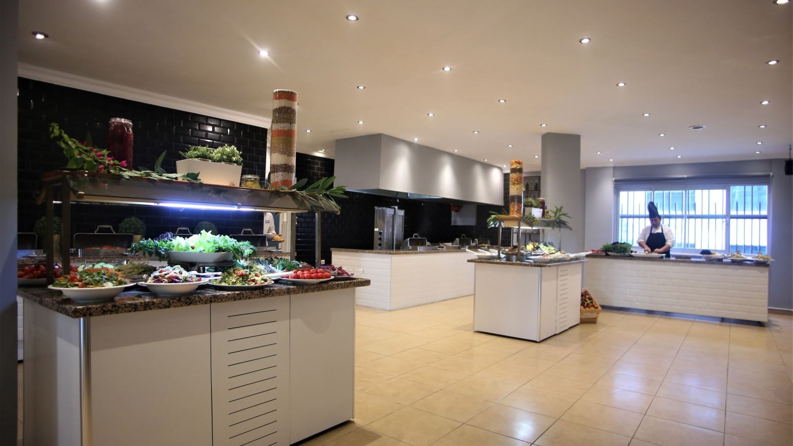 restaurants-restaurant