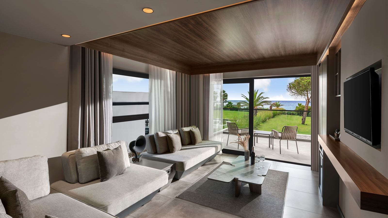 rooms-family-suite-sea-view