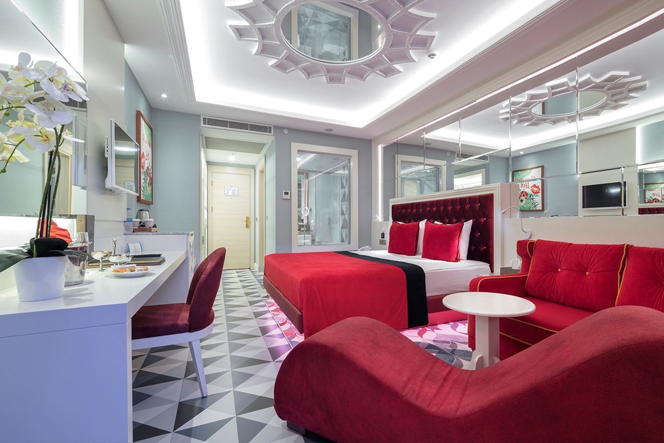 rooms-love-standard-room-land-view