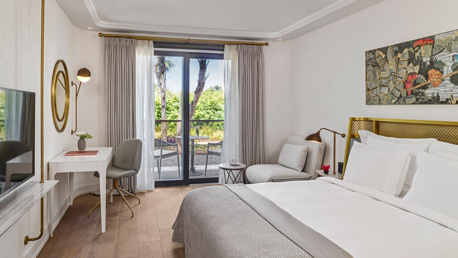 rooms-comfort-room-garden-view