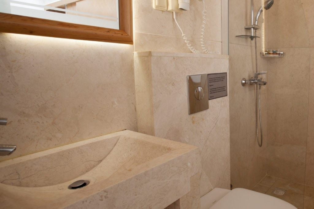 rooms-standard-room-garden-view