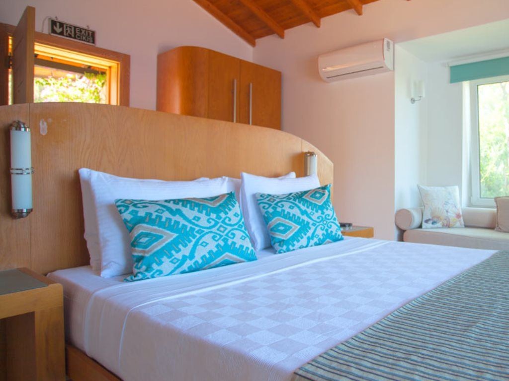 rooms-standard-room-sea-view