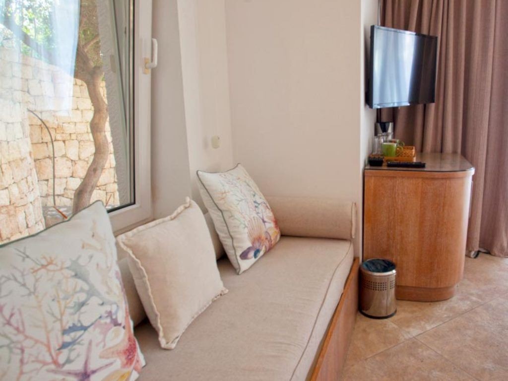 rooms-standard-room-sea-view