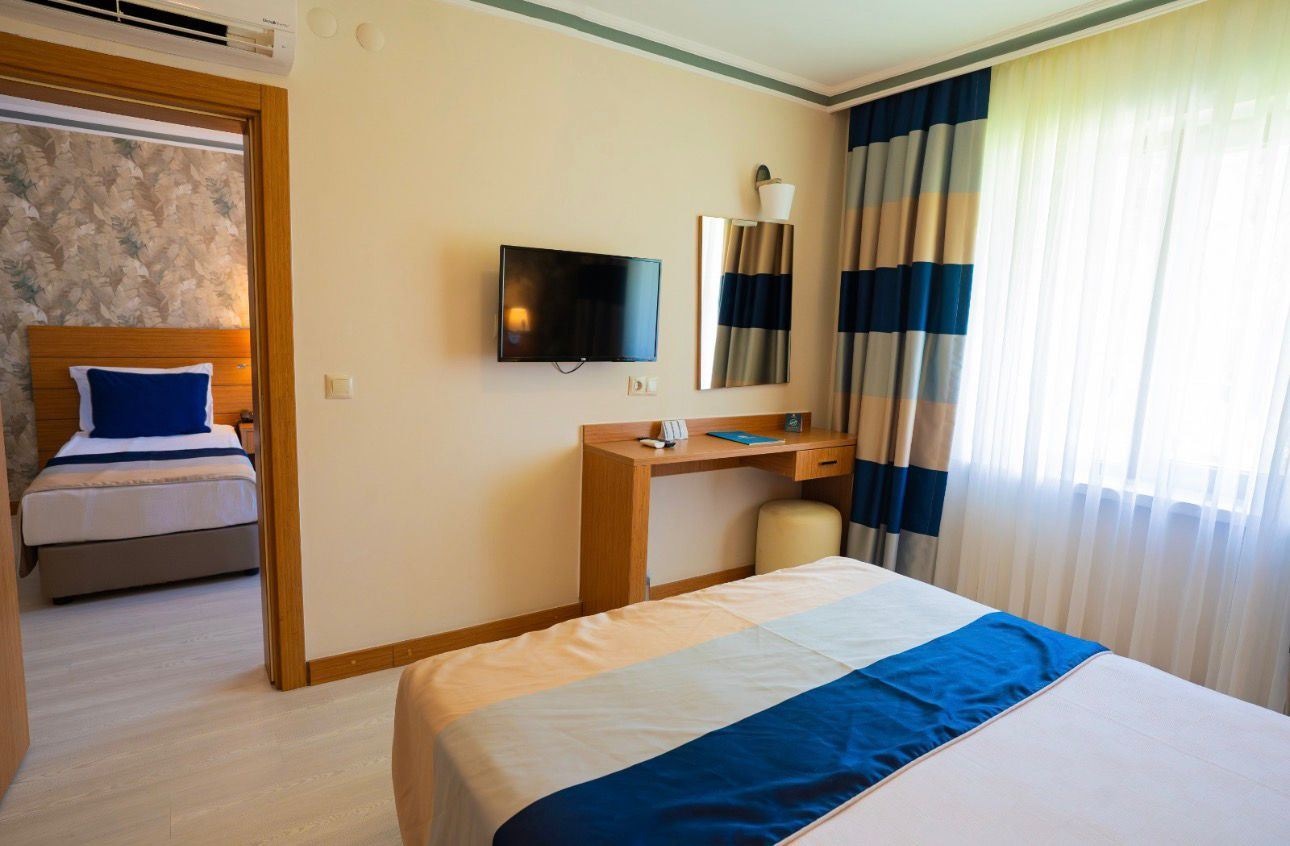 rooms-family-room-with-2-bedrooms-type-c