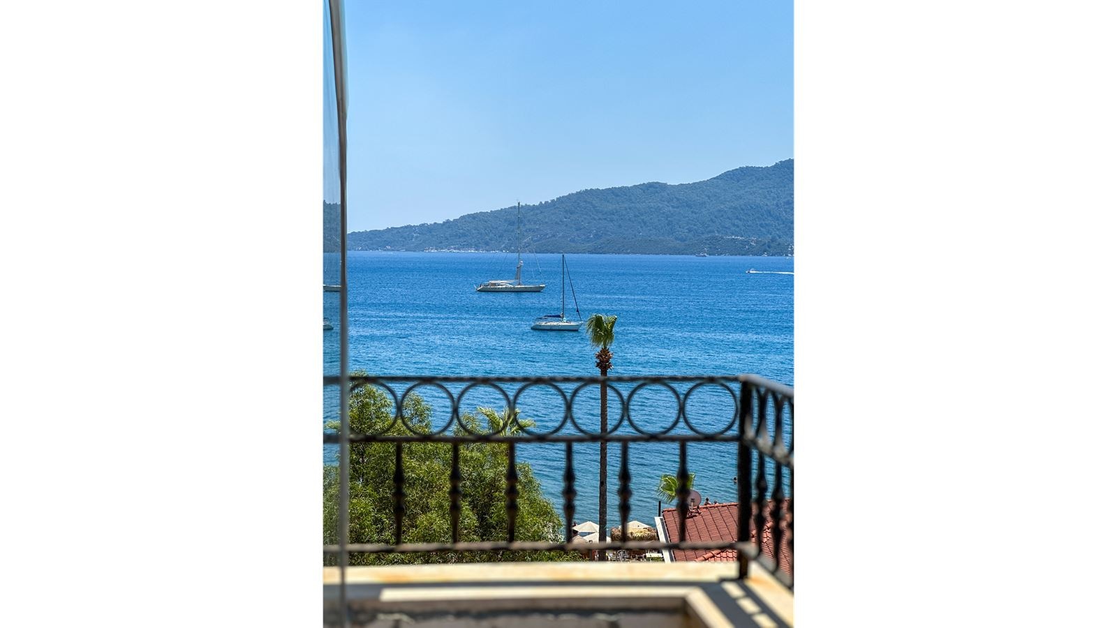 rooms-deluxe-room-sea-view