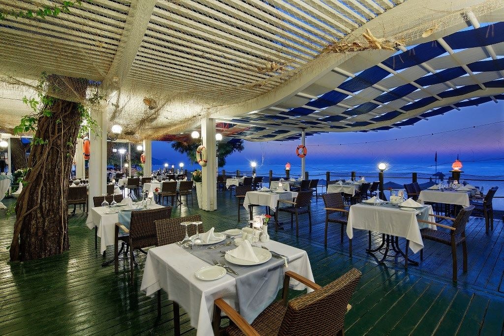 restaurants-caretta-restaurant