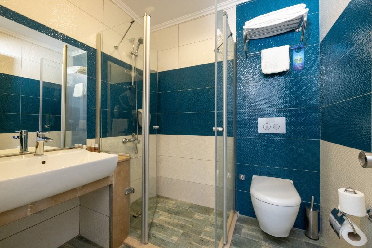 rooms-standard-room-land-view-with-bunkbed