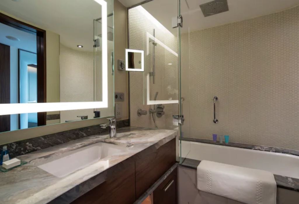 rooms-executive-park-room