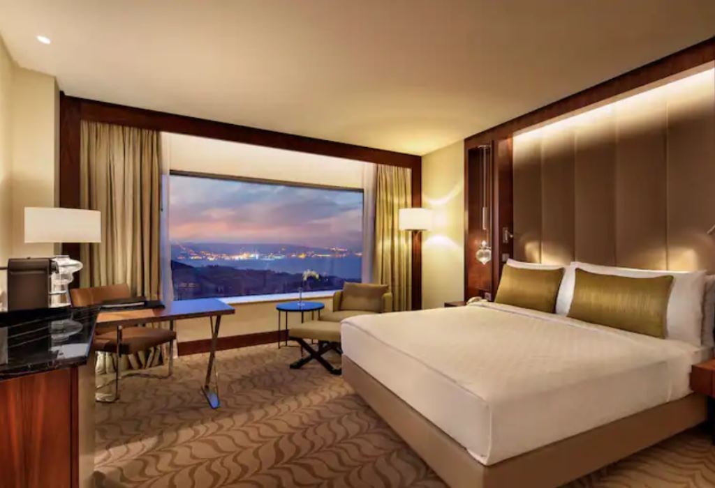 rooms-executive-bosphorus-room