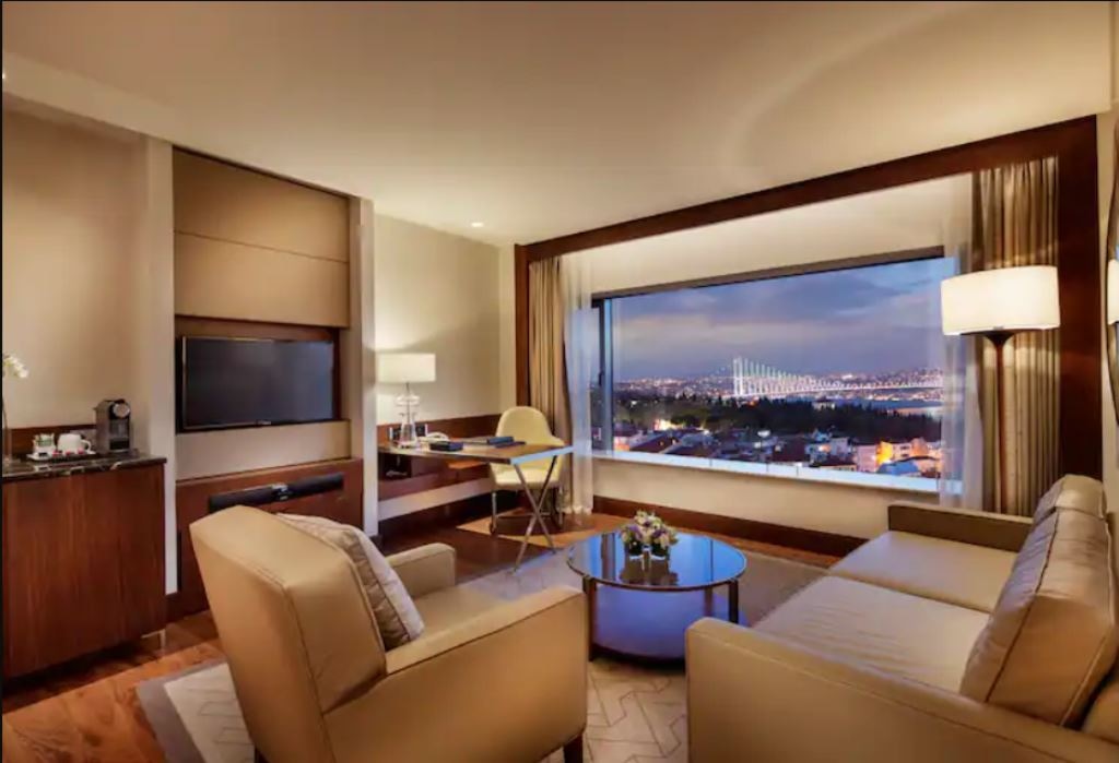 rooms-bosphorus-suite-with-kitchen