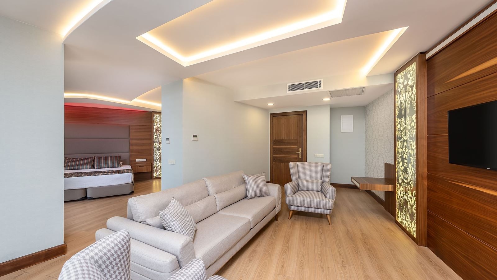 rooms-deluxe-suite-sea-view