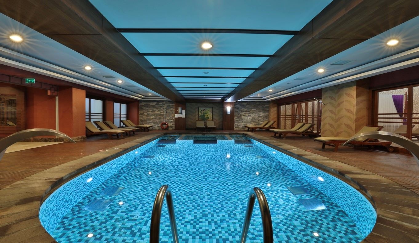 pools-indoor-pool