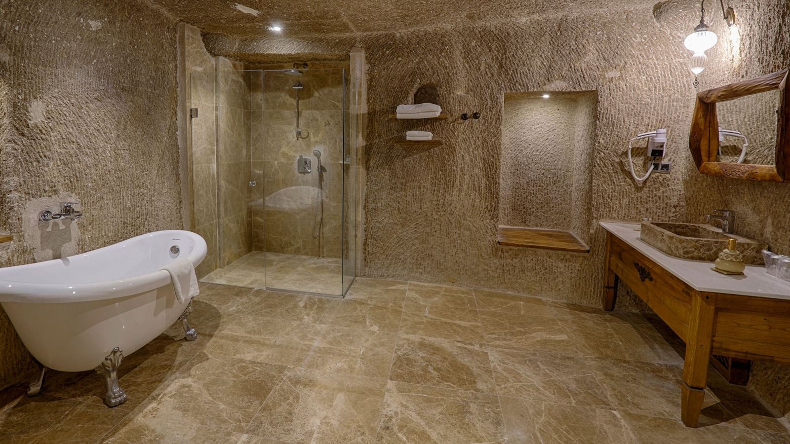 rooms-standard-triple-room