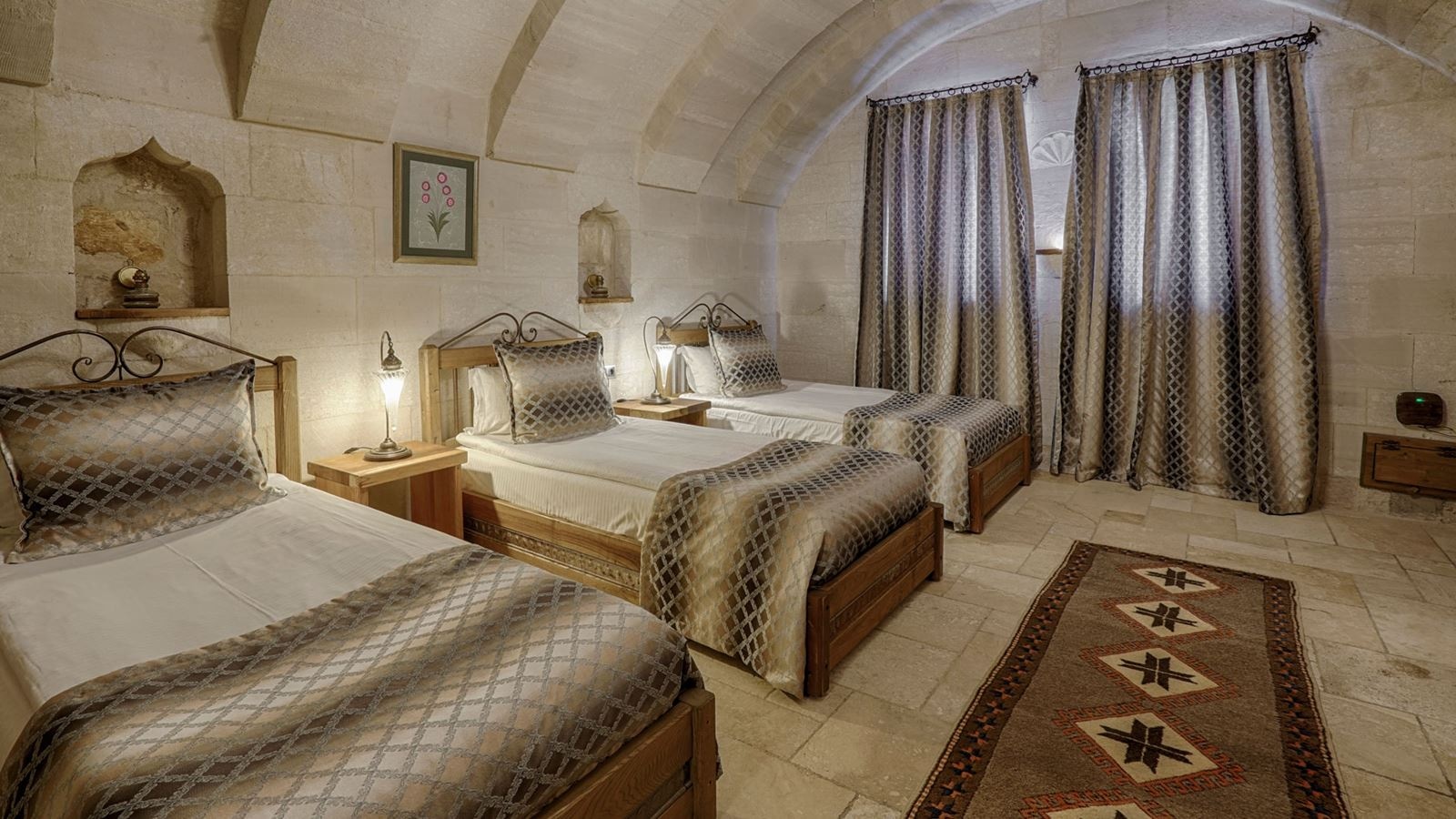 rooms-standard-triple-room