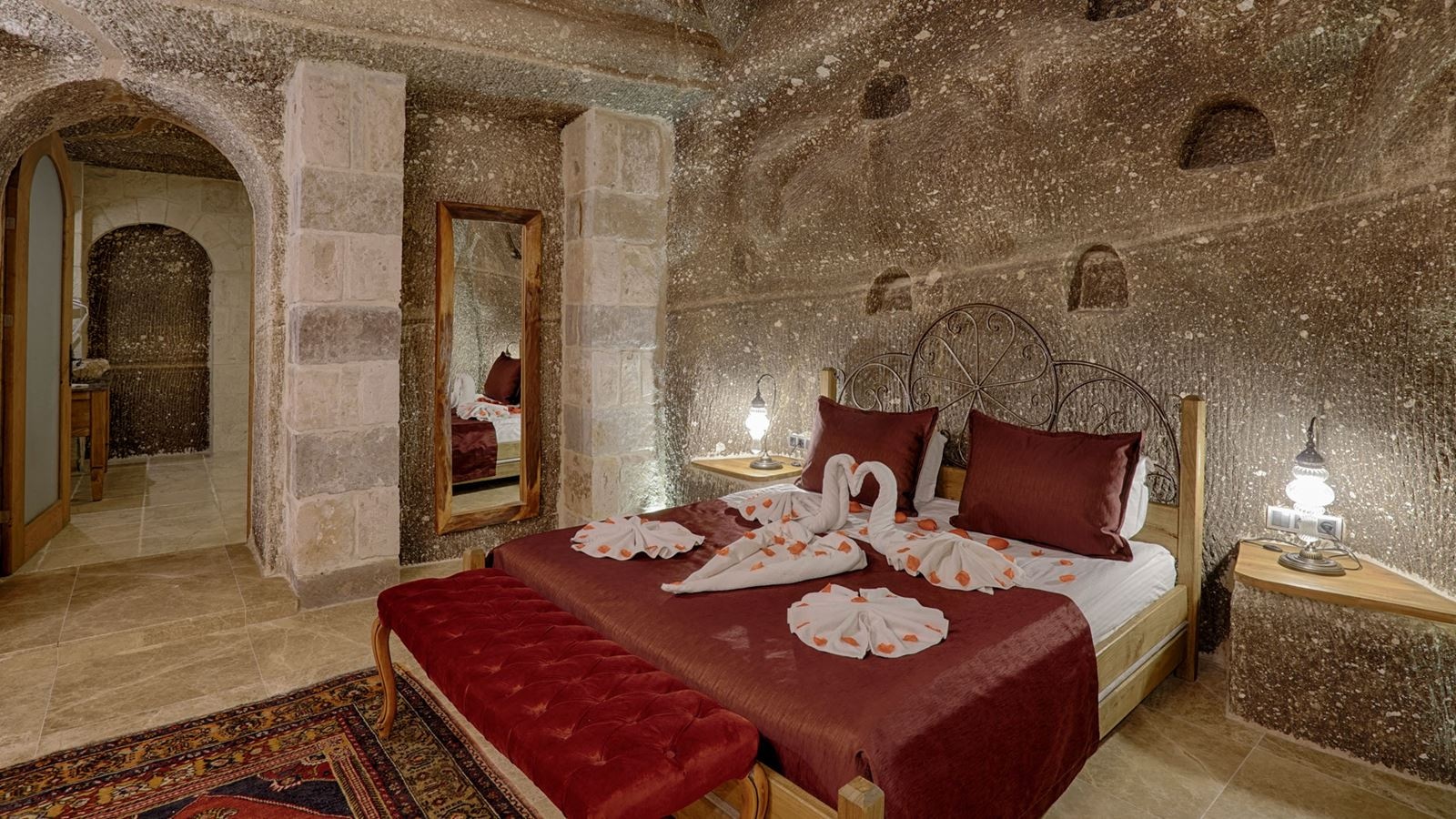 rooms-cave-suite