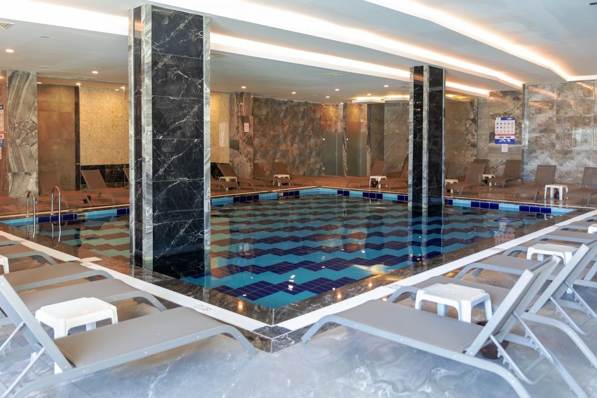 pools-indoor-pool