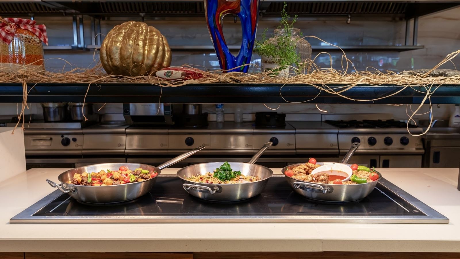 restaurants-crystal-restaurant