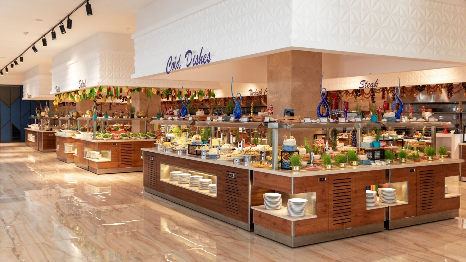 restaurants-crystal-restaurant