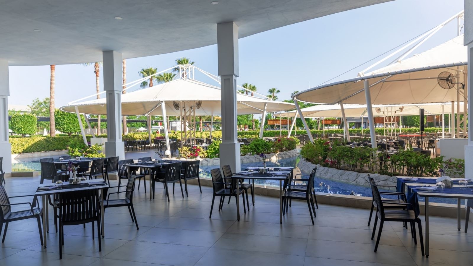 restaurants-crystal-restaurant