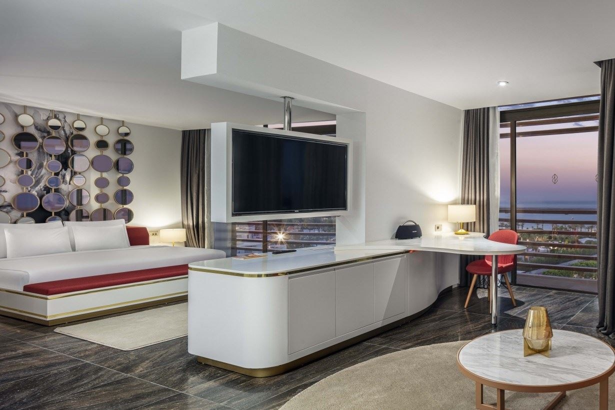 rooms-deluxe-suite