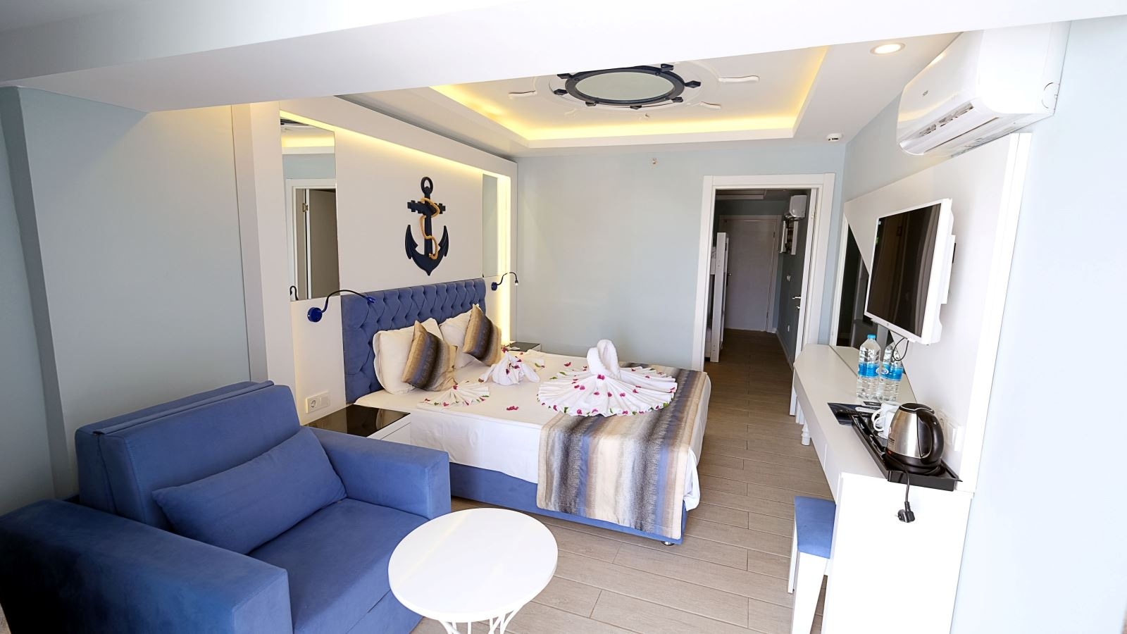 rooms-family-room