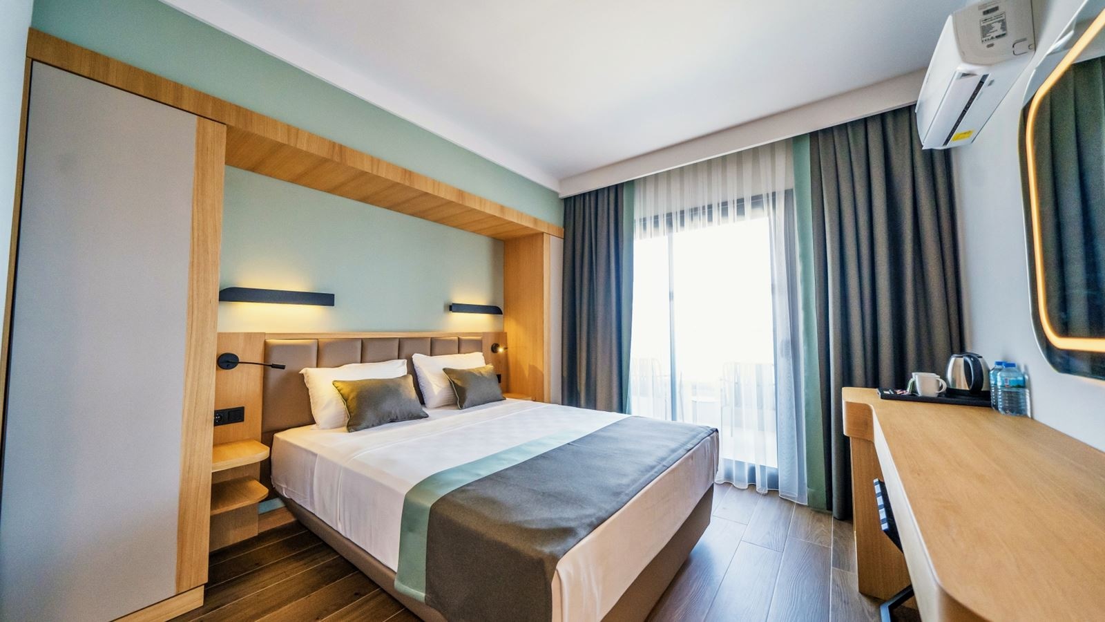 rooms-standard-side-sea-view