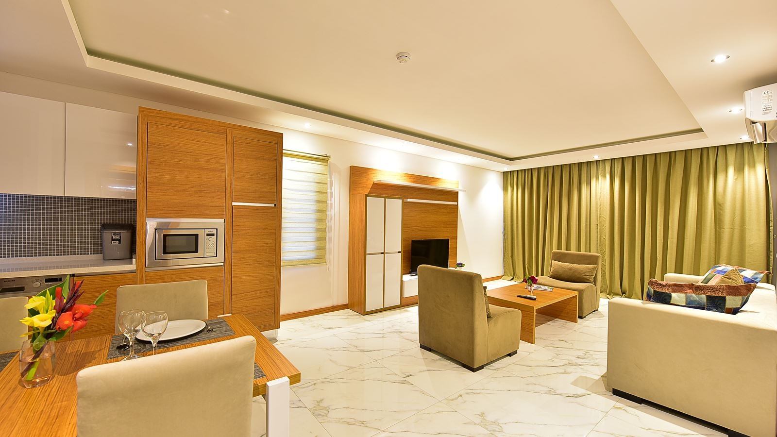 rooms-one-bedroom-apartmentgarden-or-pool-view