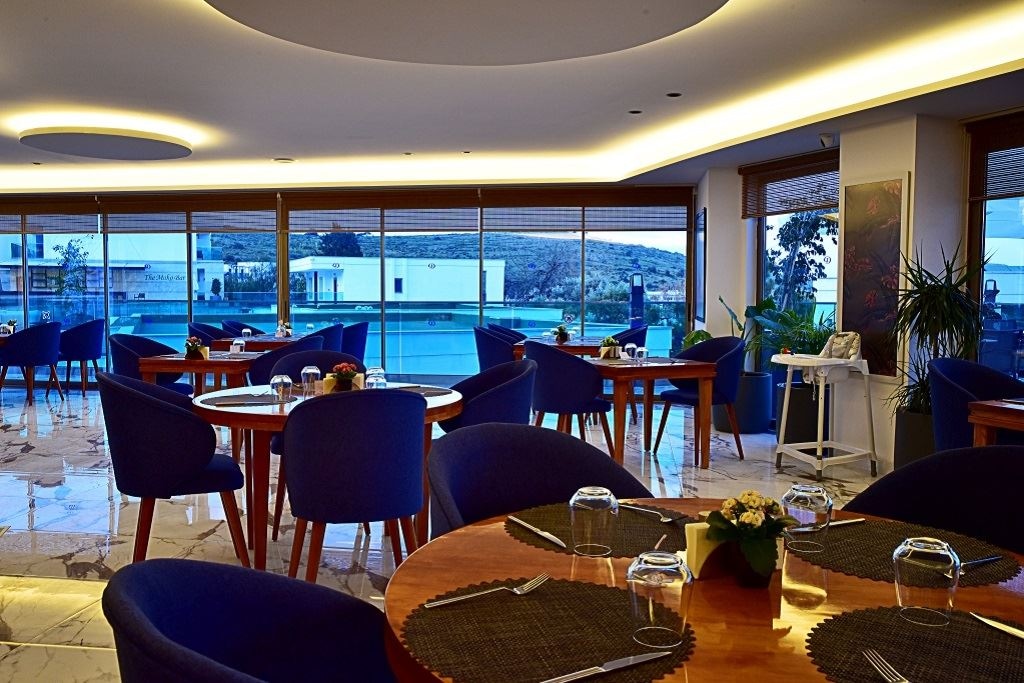 restaurants-restaurant