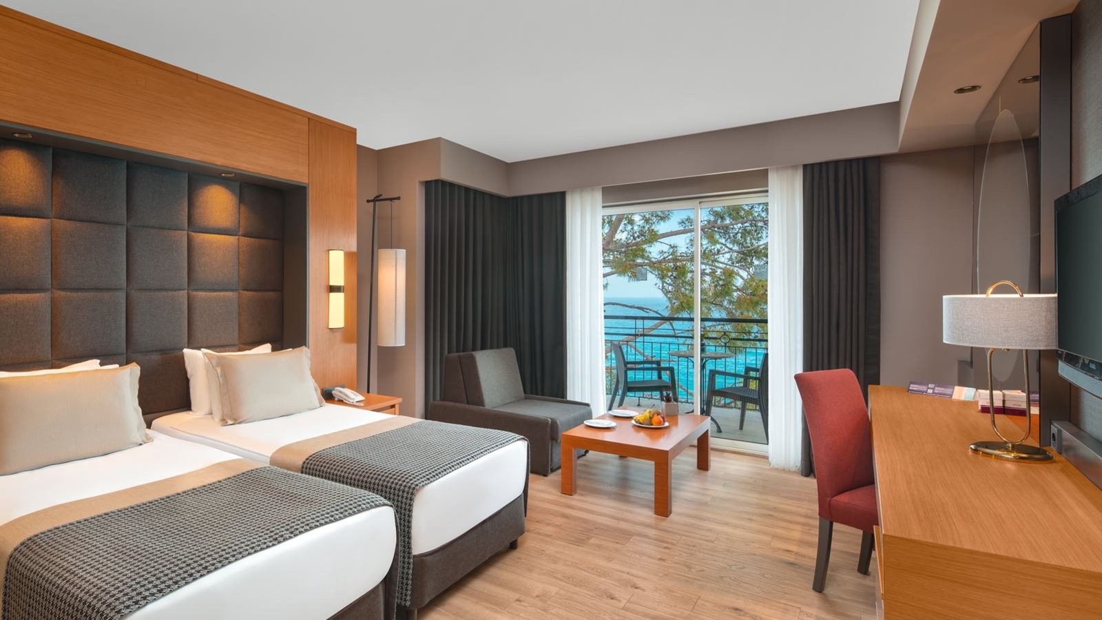 rooms-hotel-suite-room