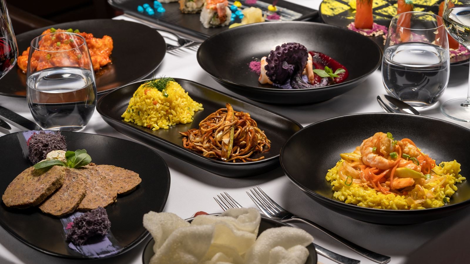 restaurants-luǎnshí-far-east-cuisine