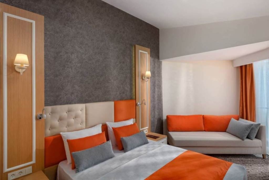 rooms-connection-suite-room
