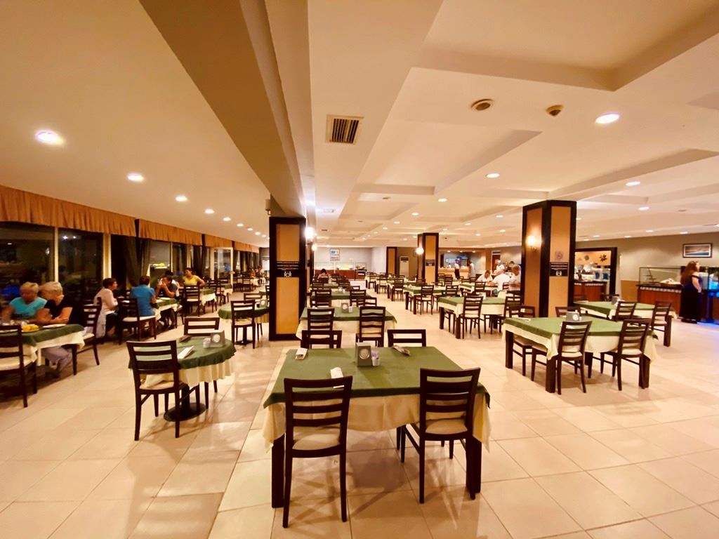 restaurants-main-restaurant