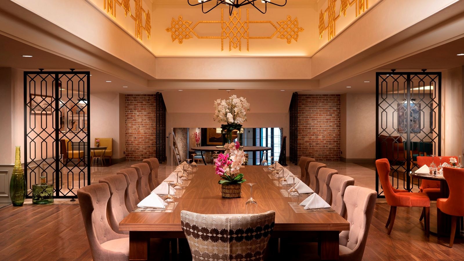 restaurants-restaurant