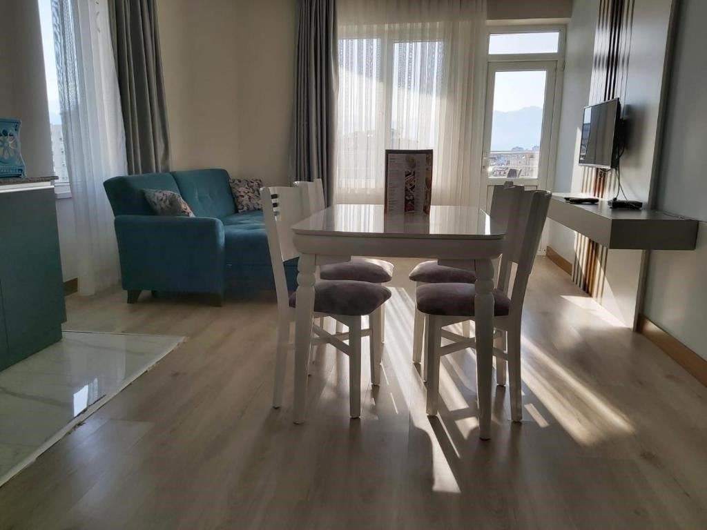 rooms-suite-room