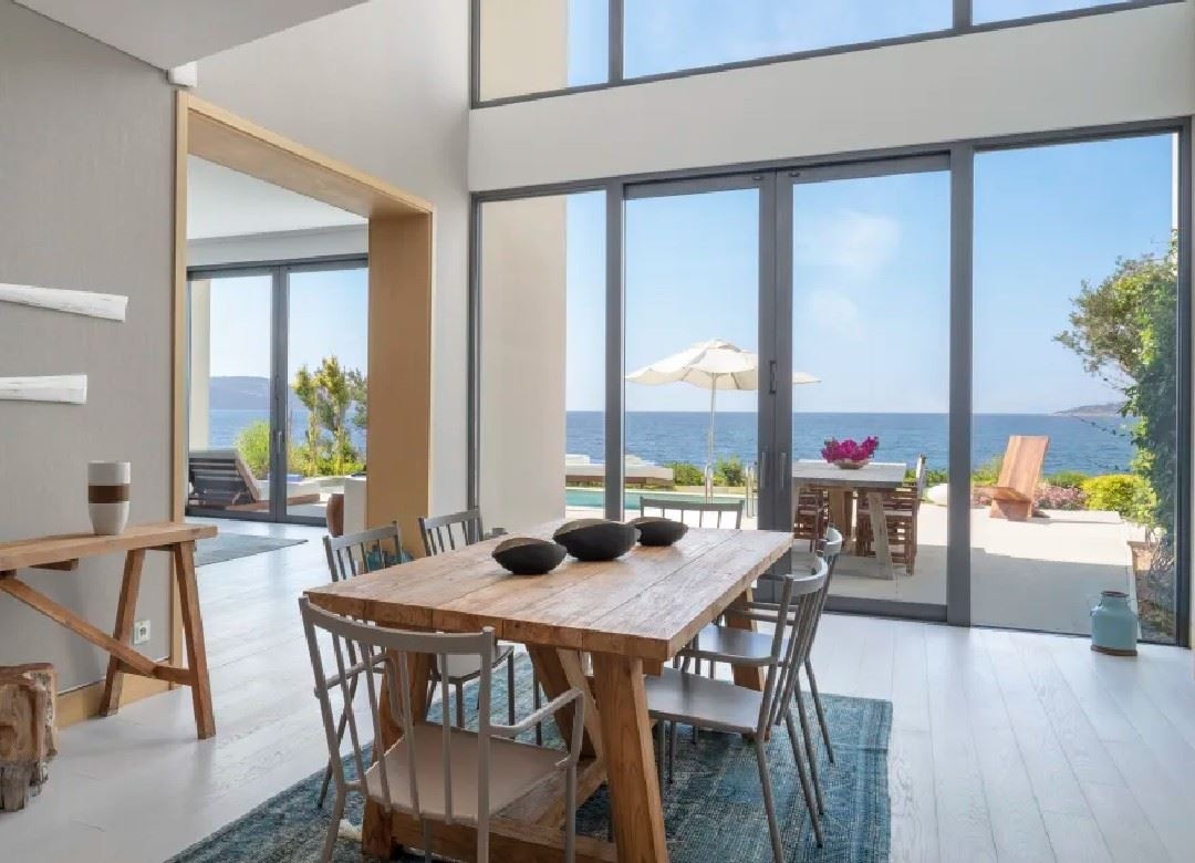 rooms-king-premium-one-bedroom-suite-with-pool