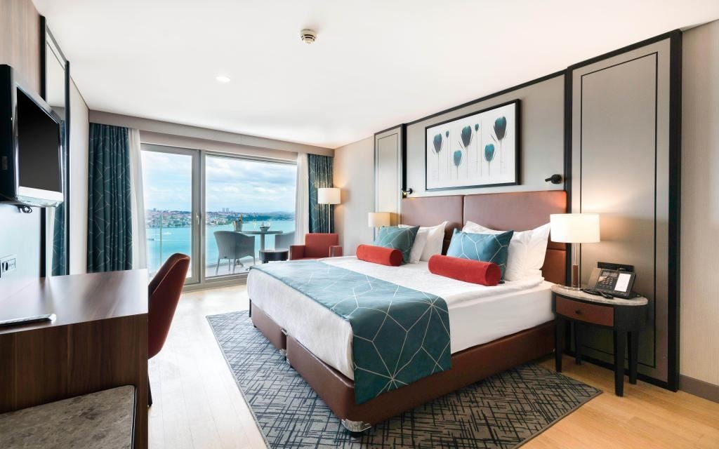 rooms-deluxe-full-bosphorus-view-room