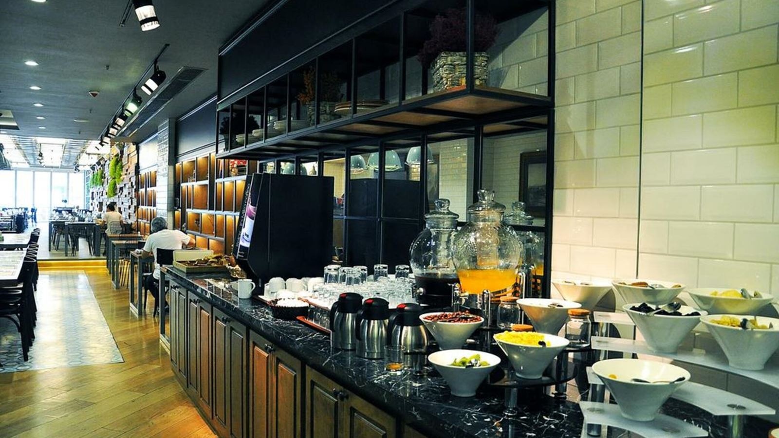 restaurants-restaurants