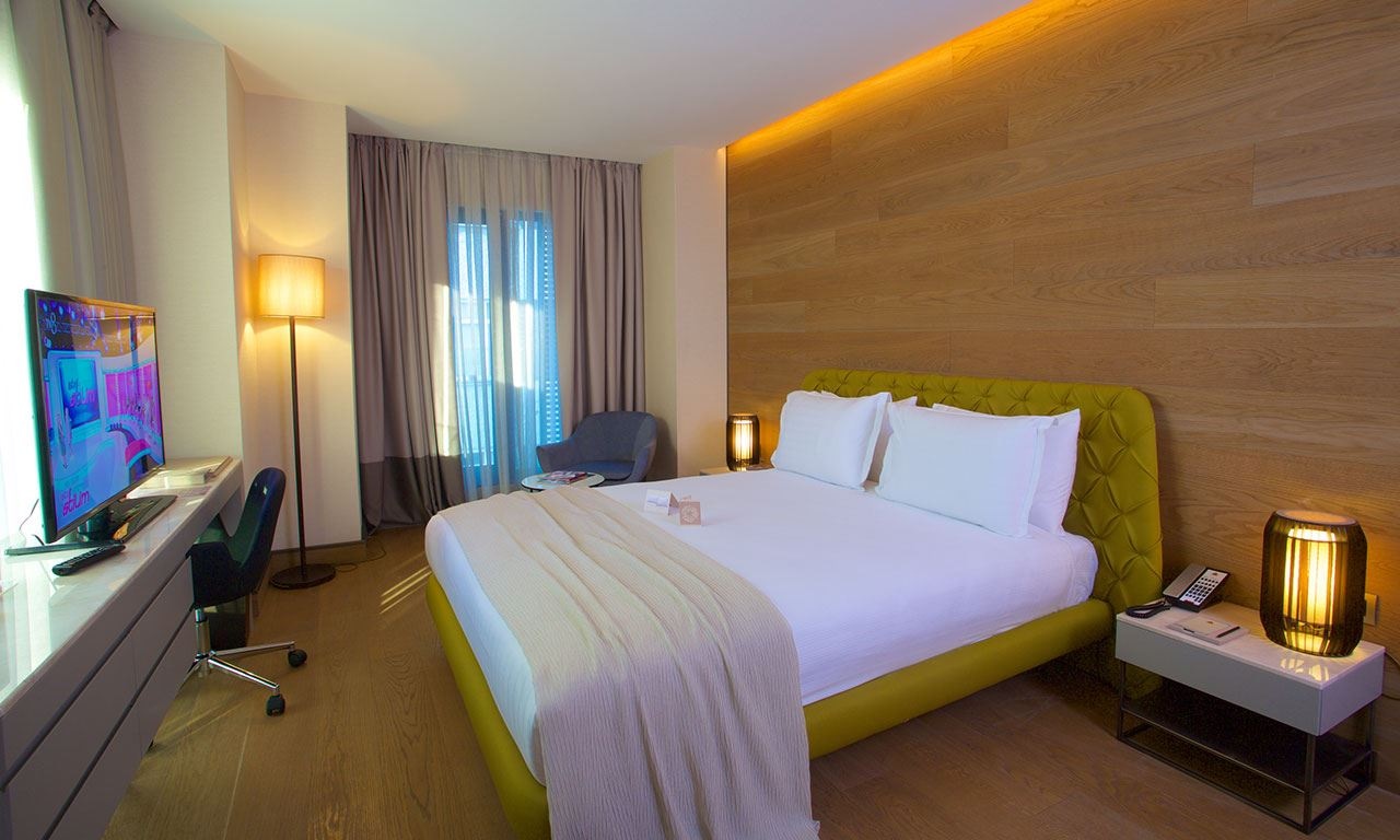 rooms-superior-room
