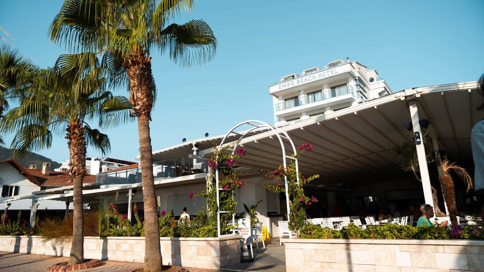 restaurants-main-restaurant